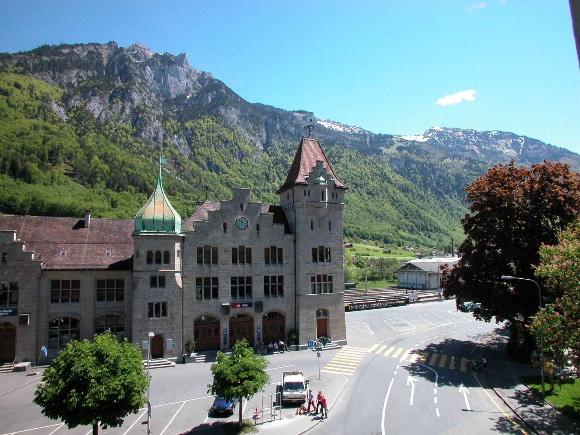 Post Glarnerhof Hotel Glarus