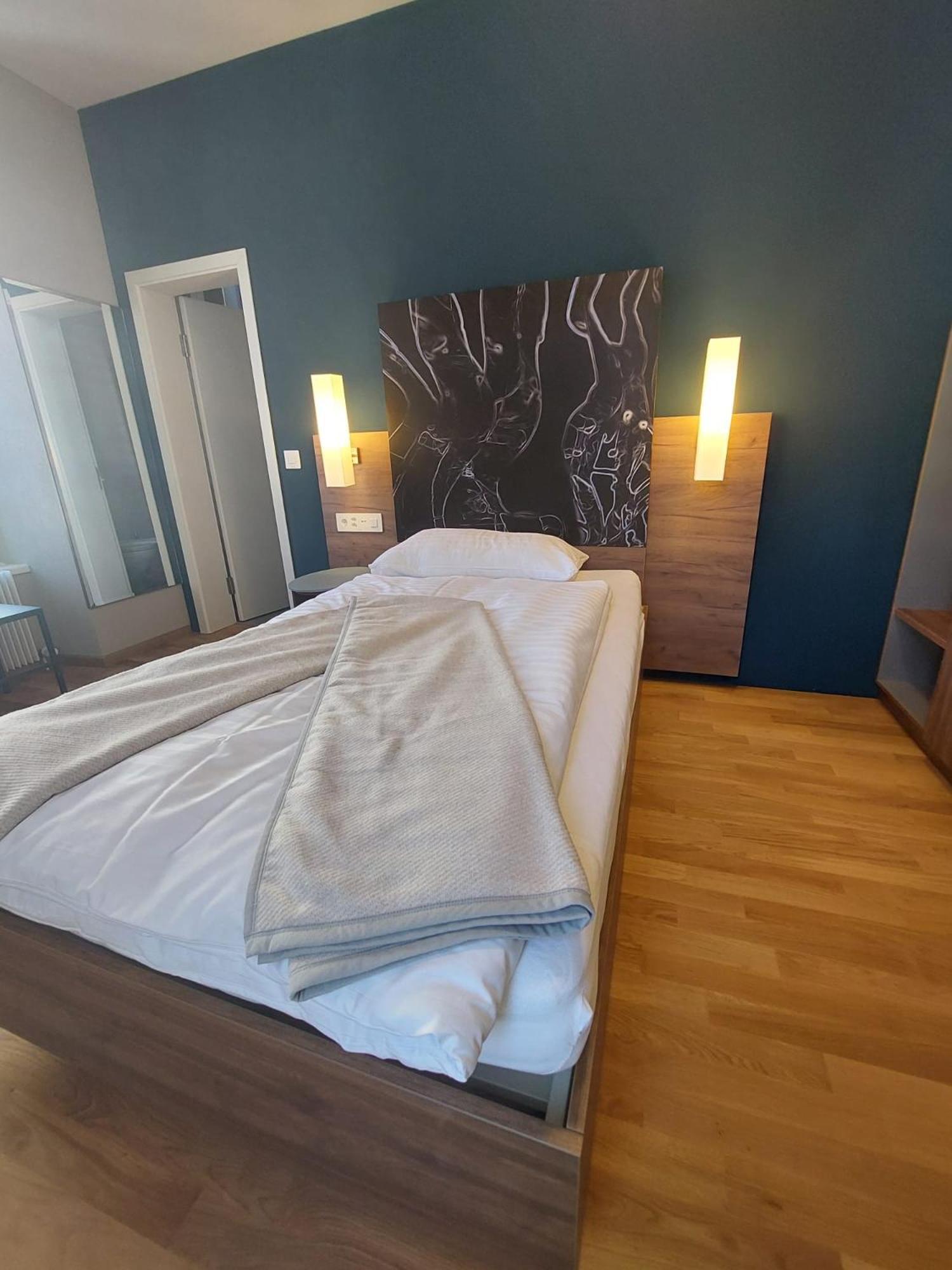 Post Glarnerhof Hotel 3*